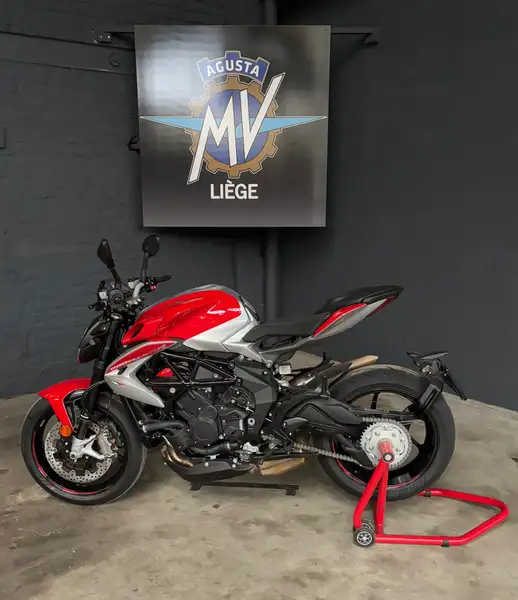 MV Agusta Brutale 800 - foto 8