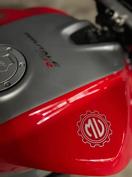 MV Agusta Brutale 800 - foto 5