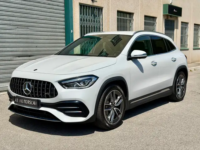 Mercedes-Benz GLA 35 AMG GLA 35 AMG 8G-DCT Speedshift AMG 4Matic