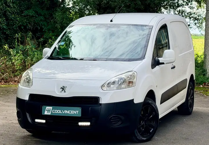 Peugeot Partner PREMIERE MAIN // CLIMATISATION // GARANTIE 12 MOIS // RADIO