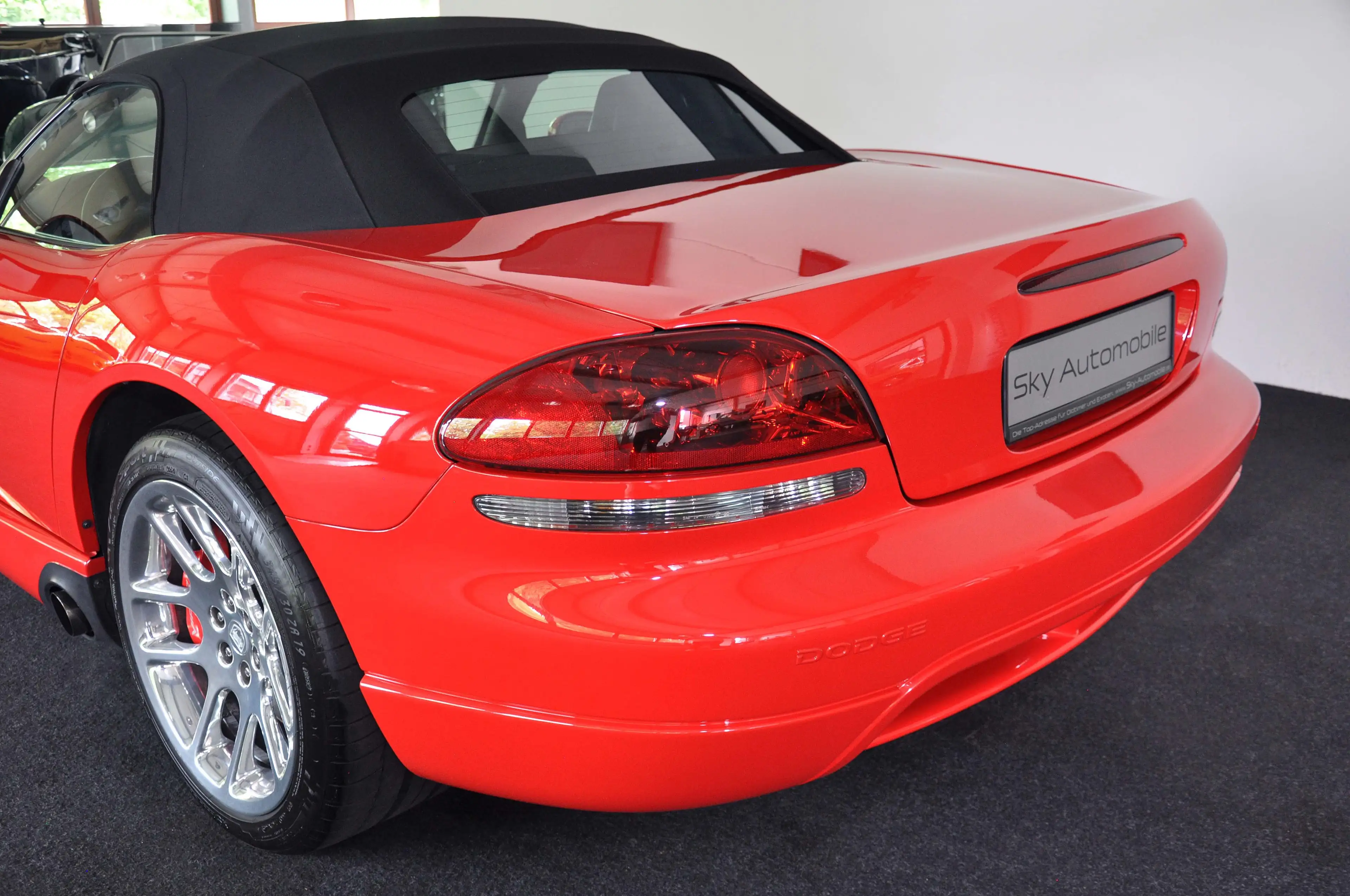 Dodge Viper SRT-10 ! Rund 600 PS ! Erst 024.803 km ! — photo 7