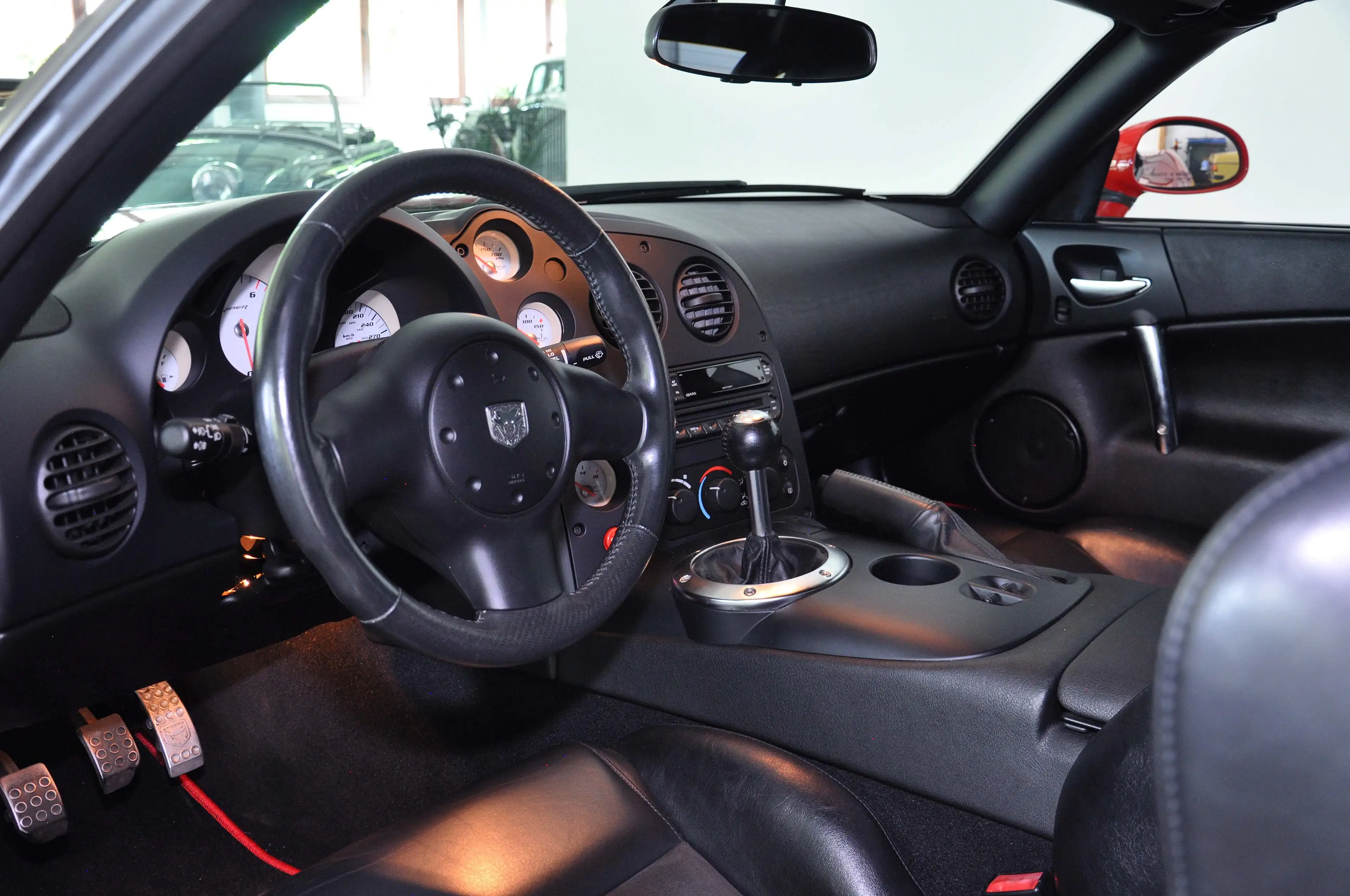 Dodge Viper SRT-10 ! Rund 600 PS ! Erst 024.803 km ! — photo 12