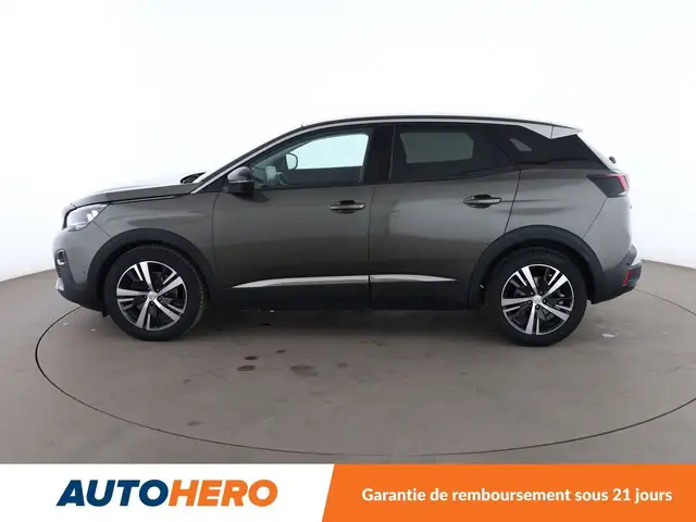 Peugeot 3008 view 3