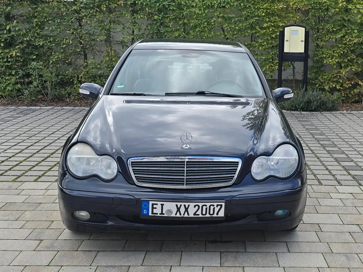 Mercedes-Benz C 180 Blauw - 1
