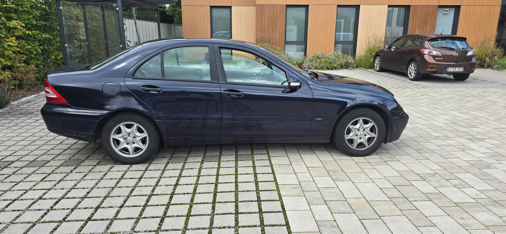 Mercedes-Benz C 180 Blauw - 2