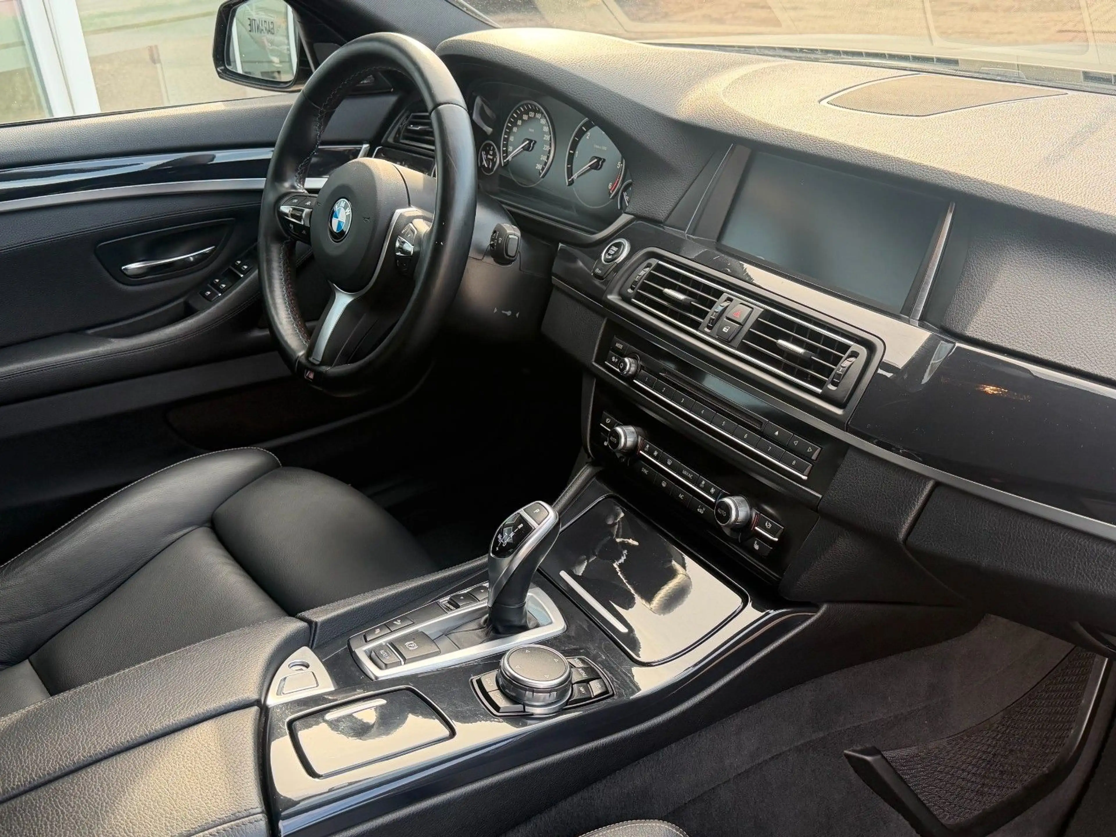 BMW 535 d Touring xDrive Steptronic M Sport/ Head-Up — photo 13