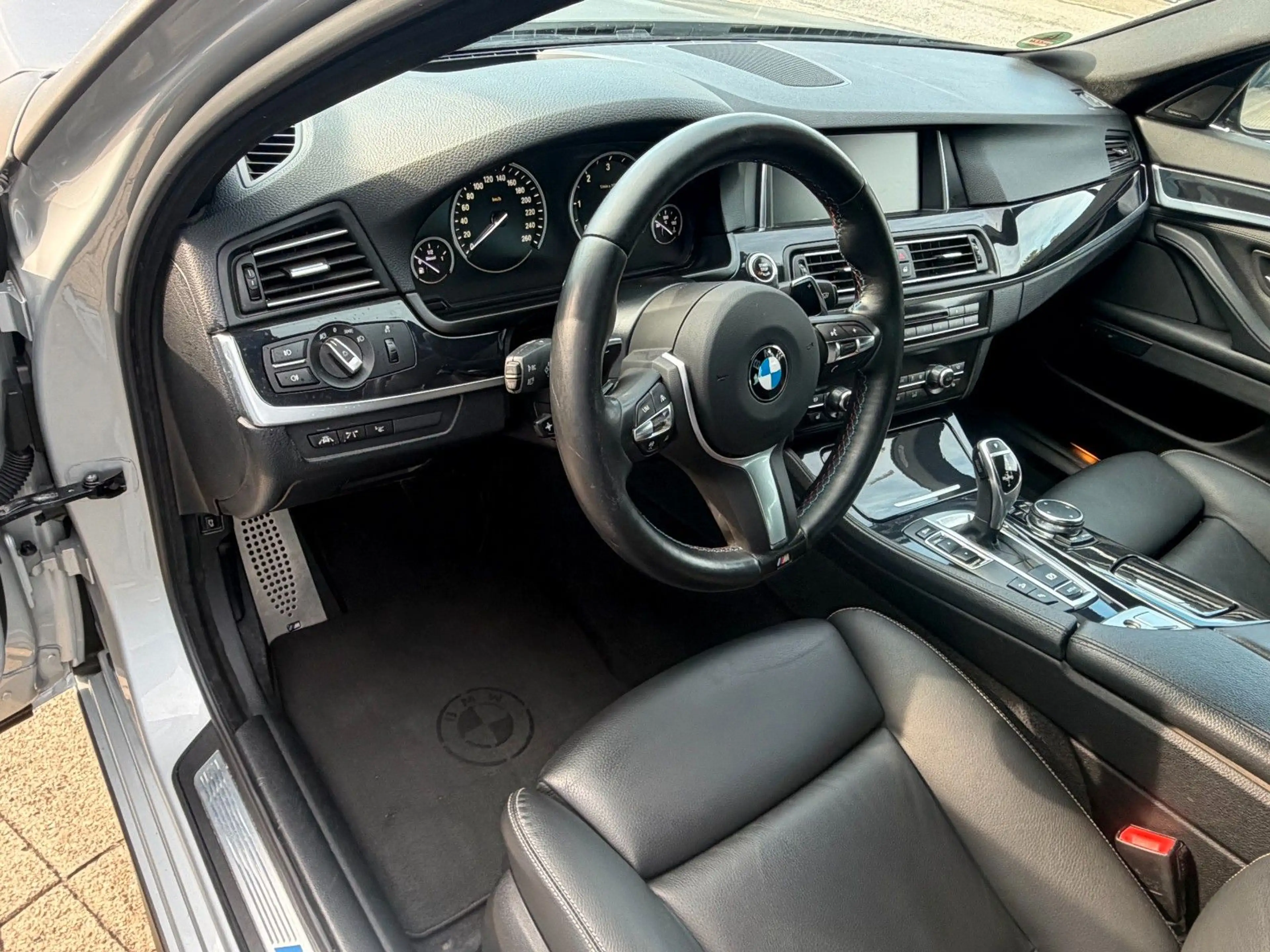 BMW 535 d Touring xDrive Steptronic M Sport/ Head-Up — photo 9