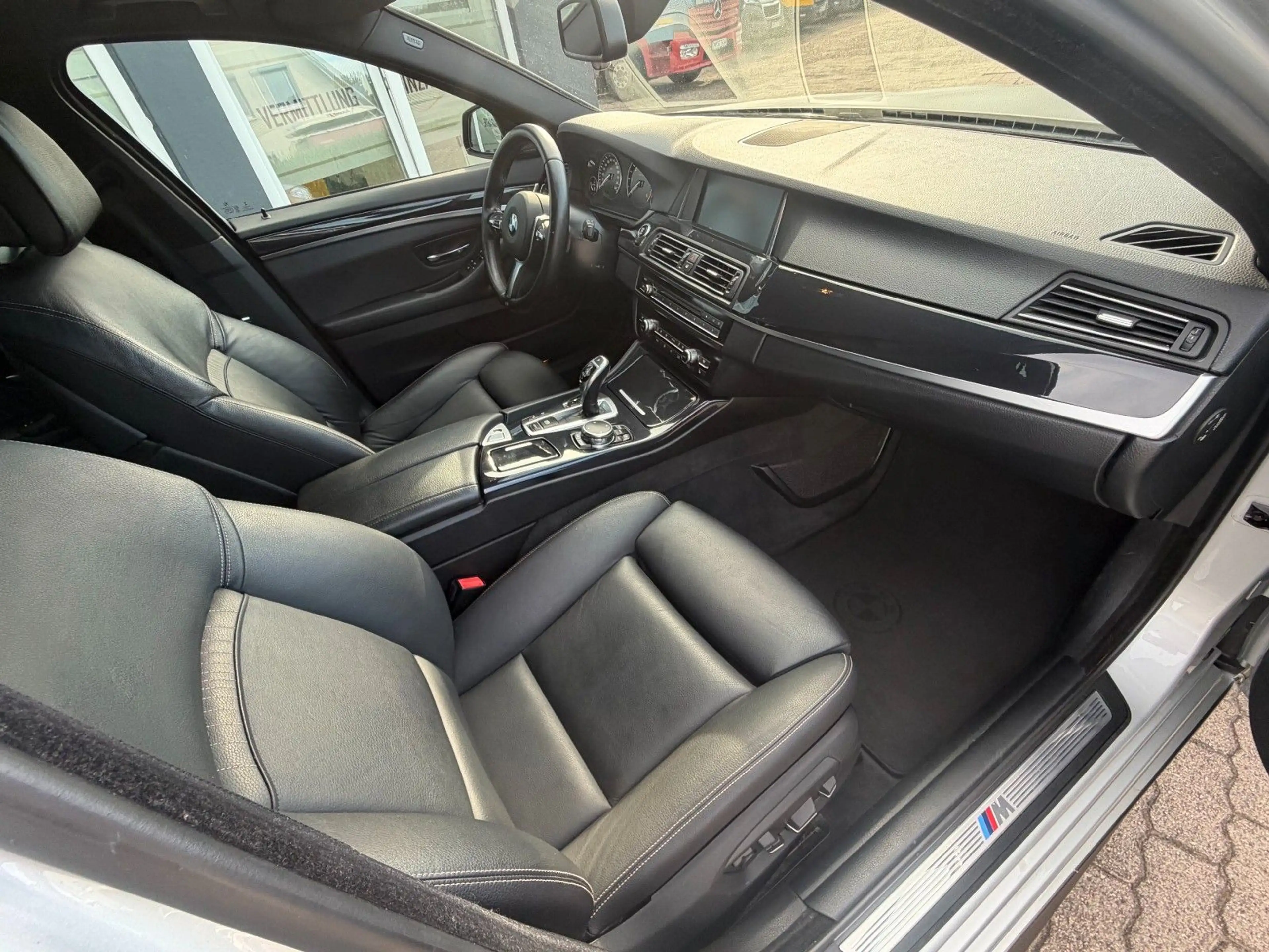 BMW 535 d Touring xDrive Steptronic M Sport/ Head-Up — photo 12