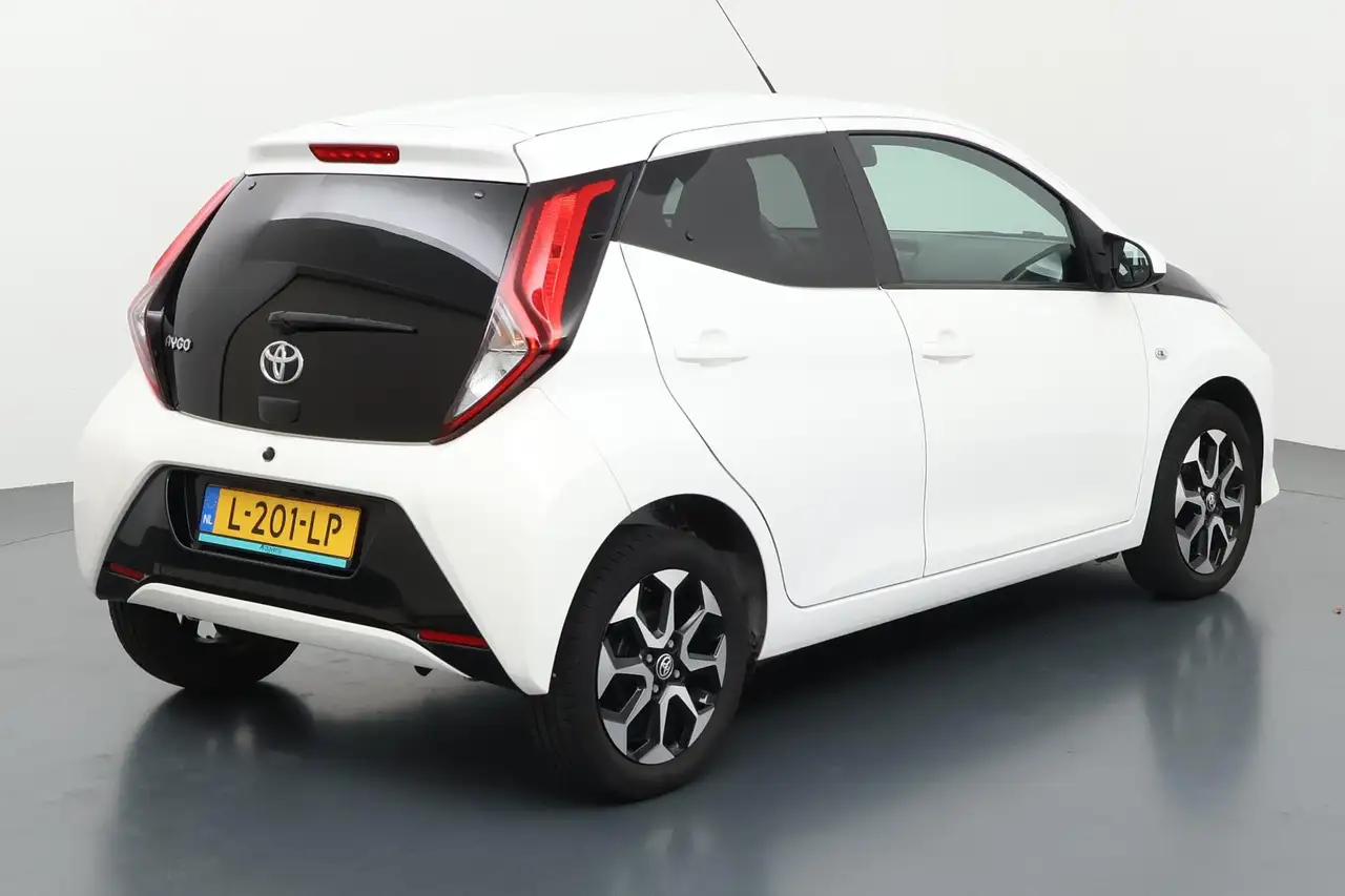Toyota Aygo 1.0 VVT-i x-joy Compacte stadsauto die overal past, миниатюра 5