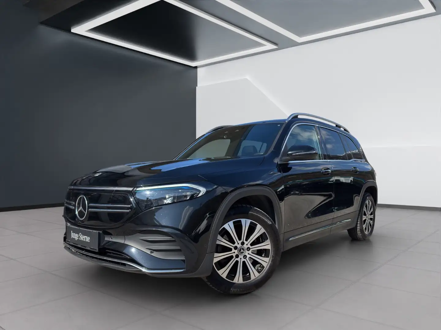 Mercedes-Benz EQB 300 4MATIC Distr KeyGo PTS Shz LED Ambi eHeck Schwarz - 2