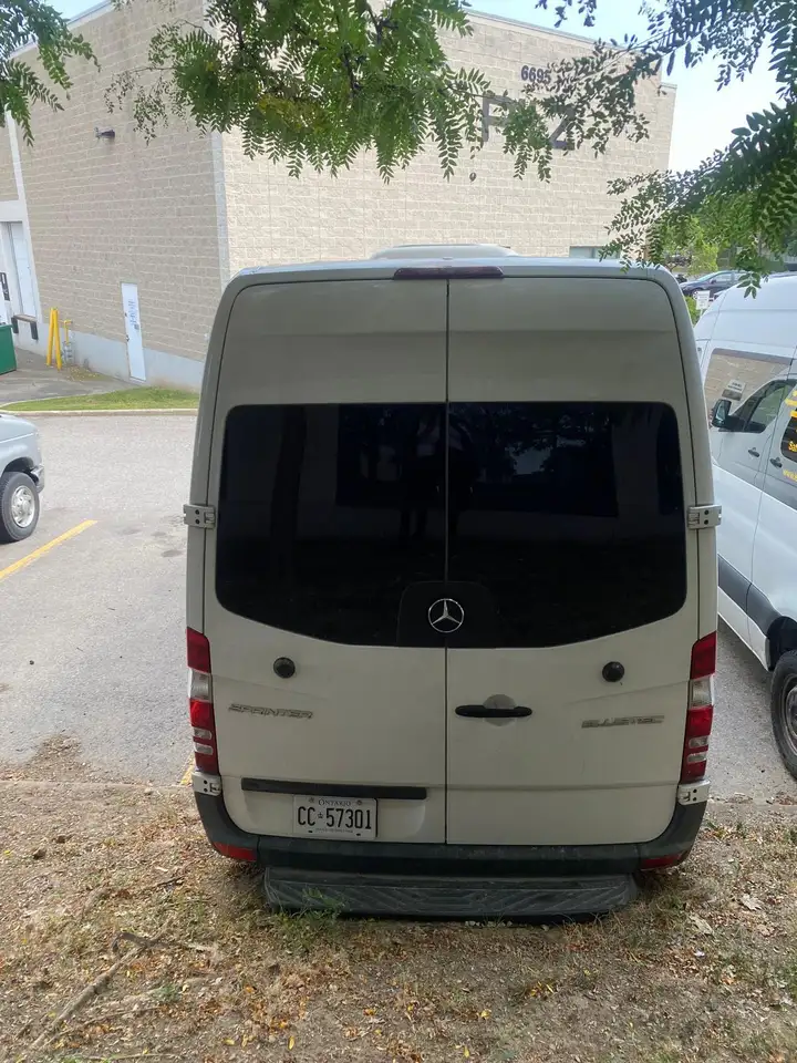 Mercedes-Benz Sprinter снимка Mercedes-Benz Sprinter