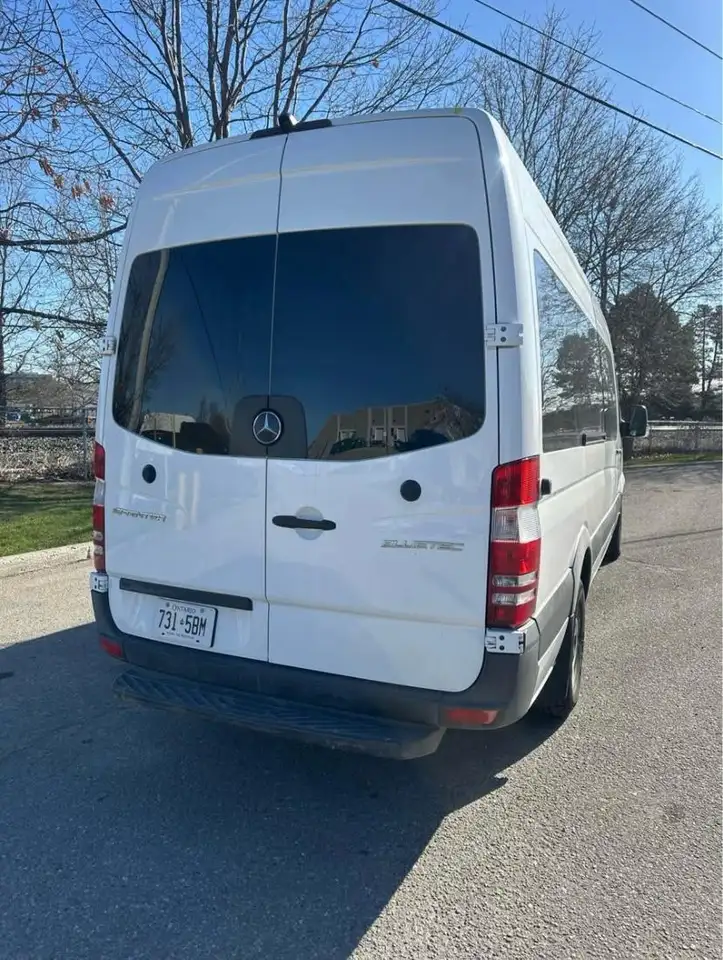Mercedes-Benz Sprinter снимка Mercedes-Benz Sprinter