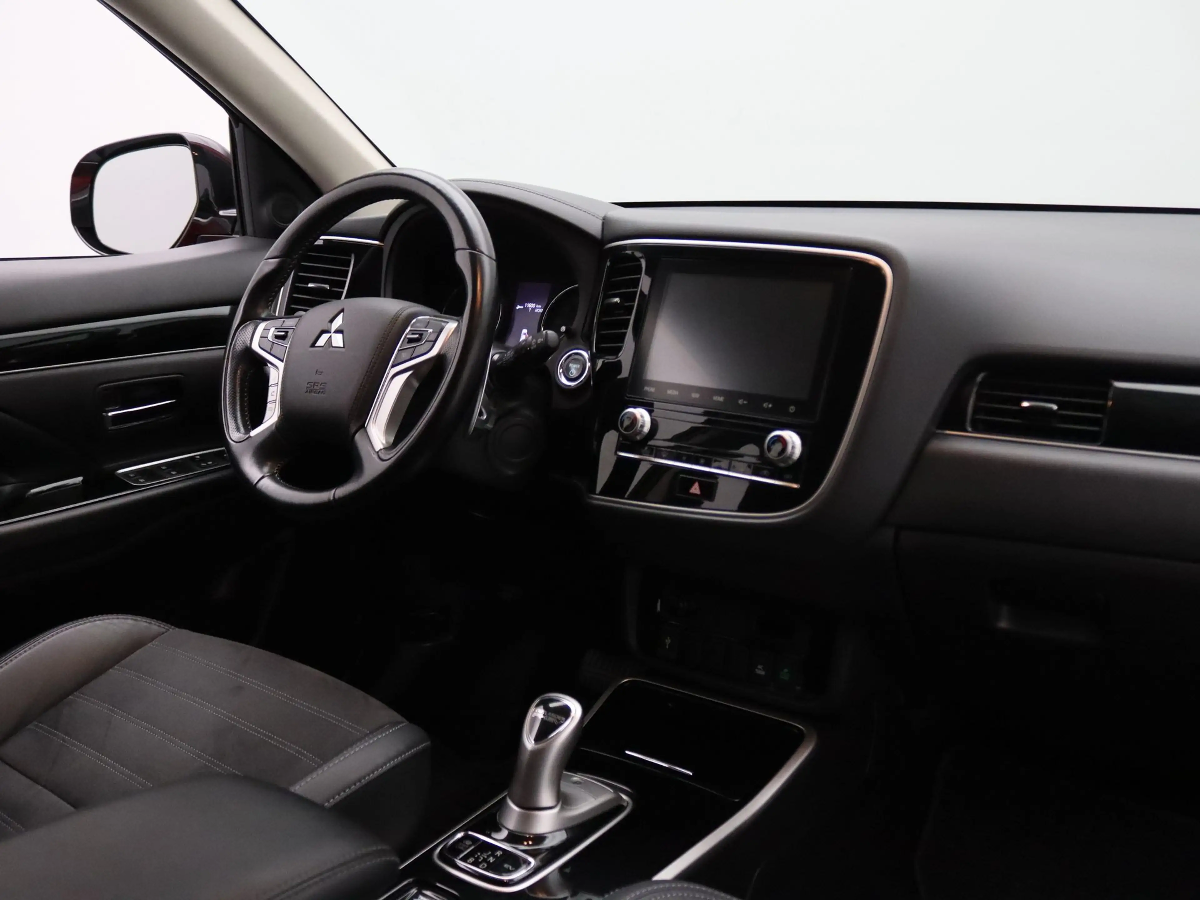 Mitsubishi Outlander 224pk PHEV Intense+ Apple Carplay/Android Auto | T — photo 32