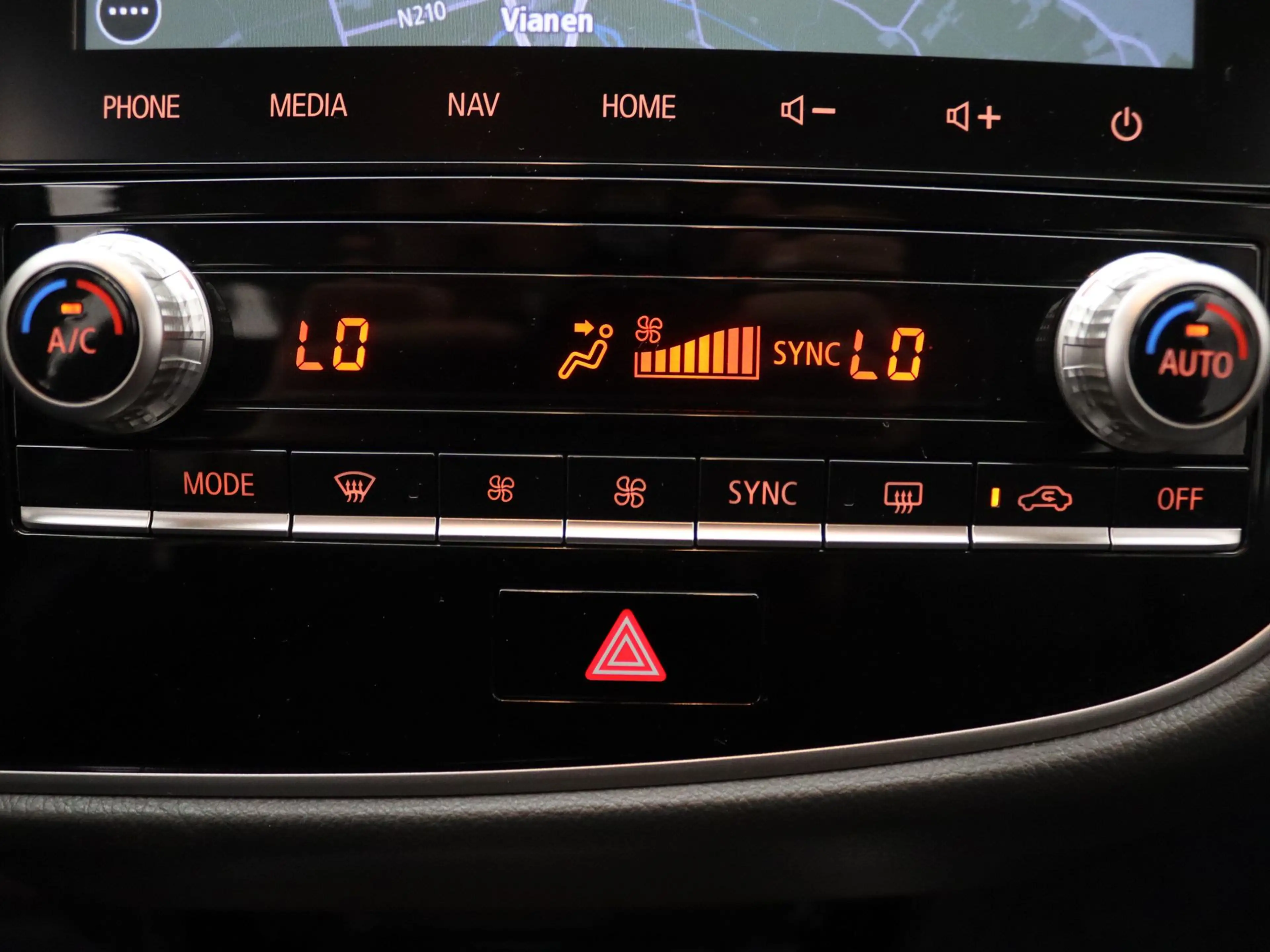 Mitsubishi Outlander 224pk PHEV Intense+ Apple Carplay/Android Auto | T — photo 7