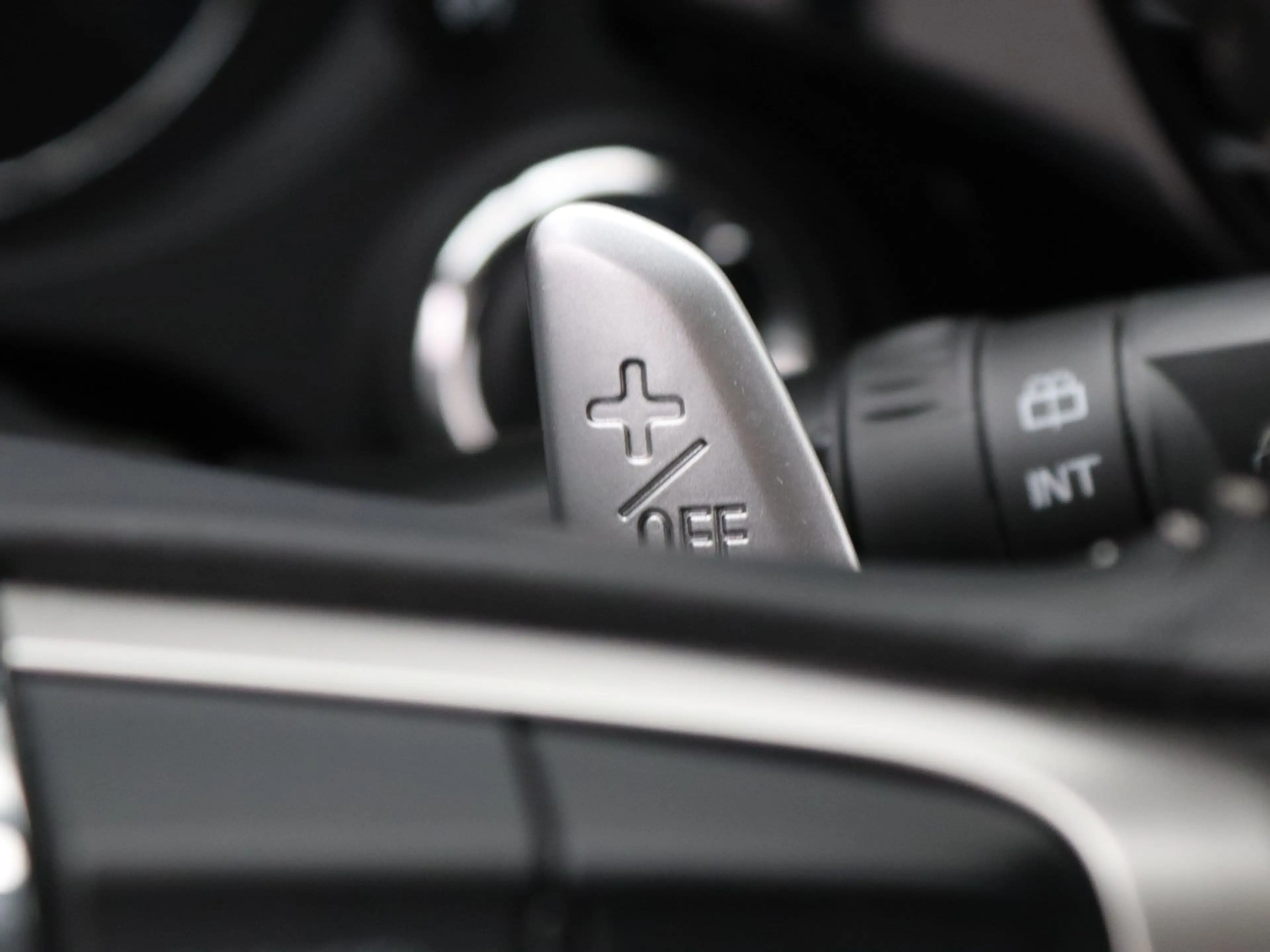 Mitsubishi Outlander 224pk PHEV Intense+ Apple Carplay/Android Auto | T — photo 17