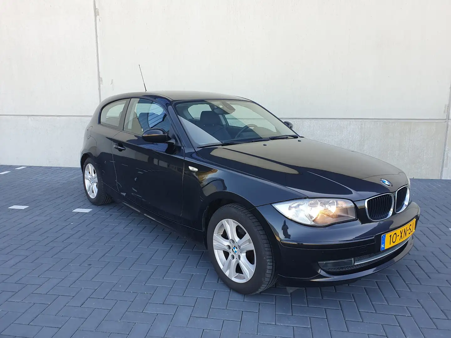BMW 120 120i Business Line Noir - 2