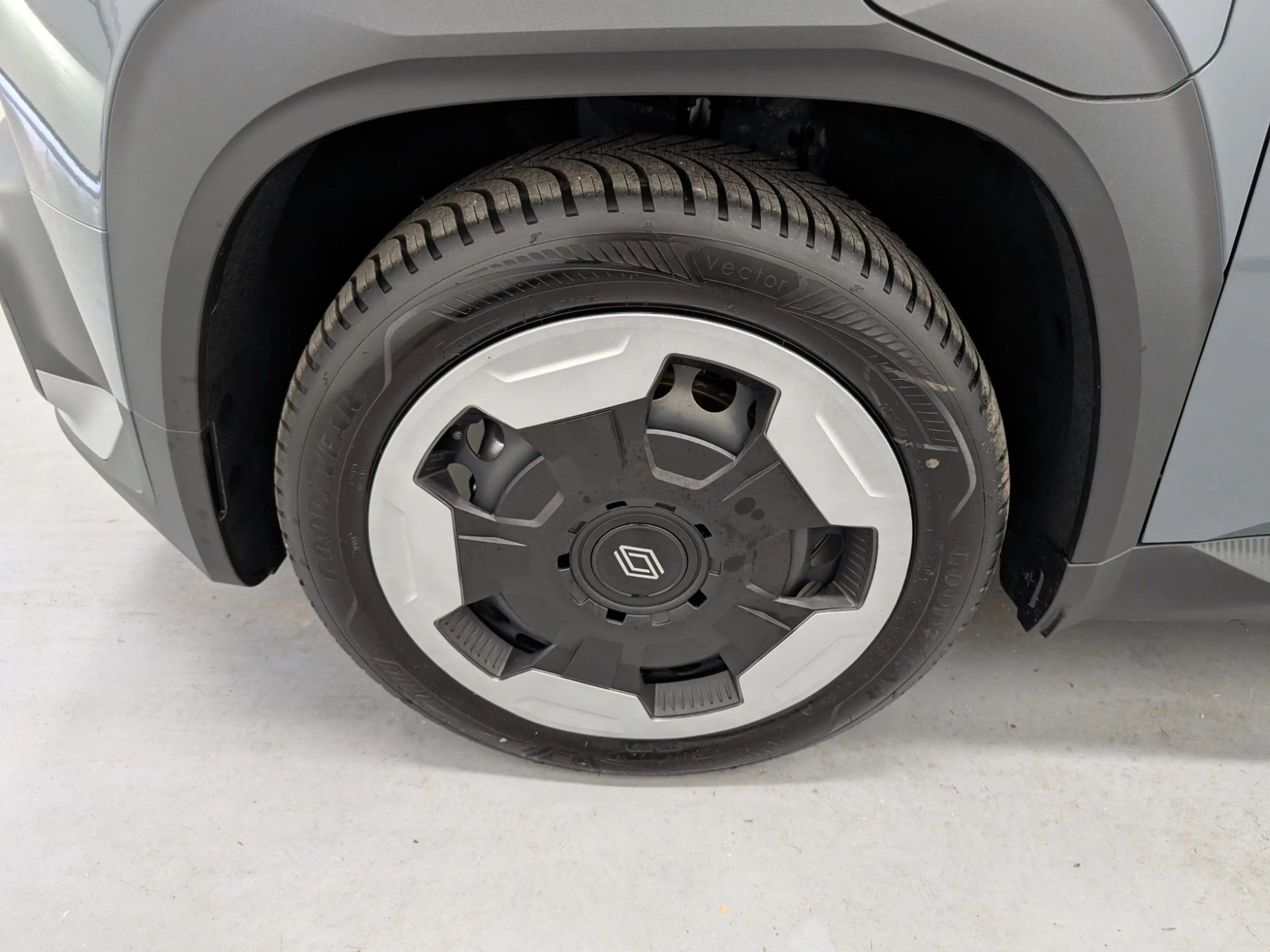 Renault R 4 E-Tech Evolution 150 Comfort Range — photo 7