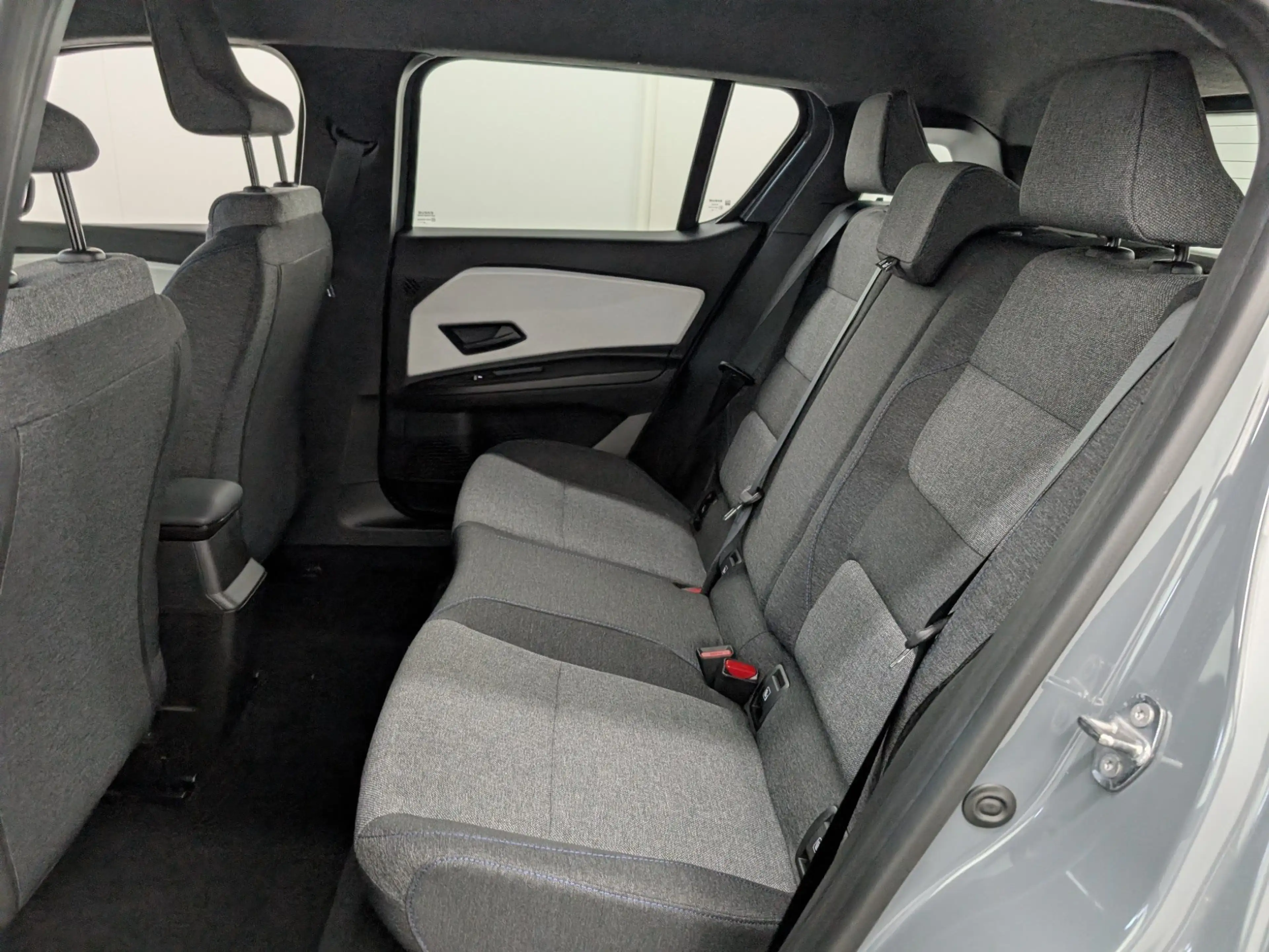 Renault R 4 E-Tech Evolution 150 Comfort Range — photo 9