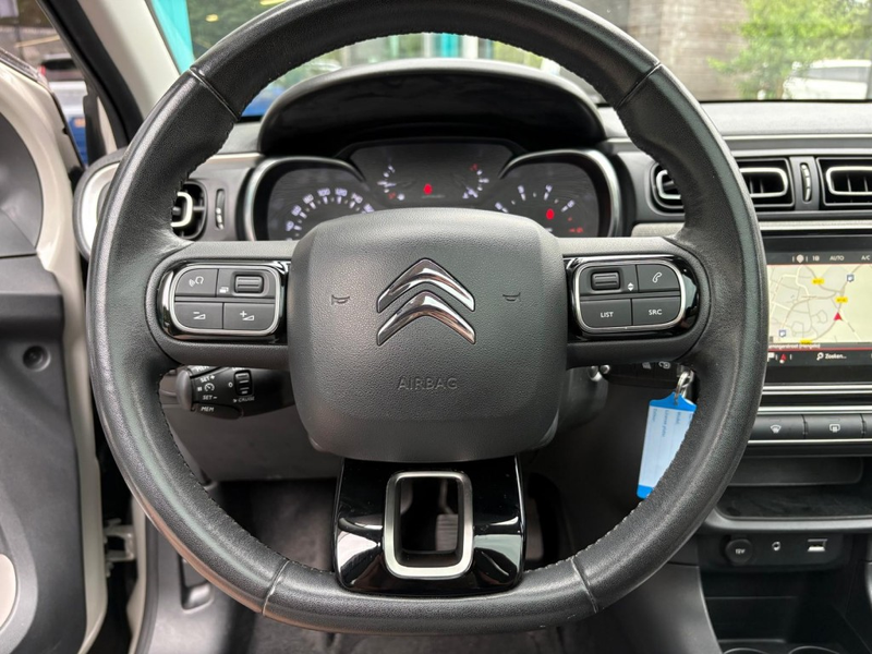 Citroen C3 1.2 SHINE Navi CarPlay, Camera, Panorama, Cruise, — photo 8