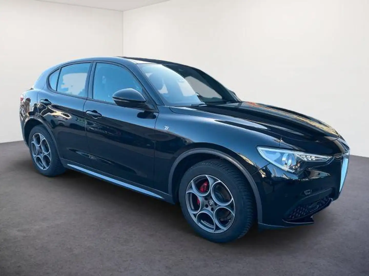 Alfa Romeo Stelvio TI 2.0 AT8 16V 280 PS Q4 NAVI/ASSIST 206 kW (28... Schwarz - 2