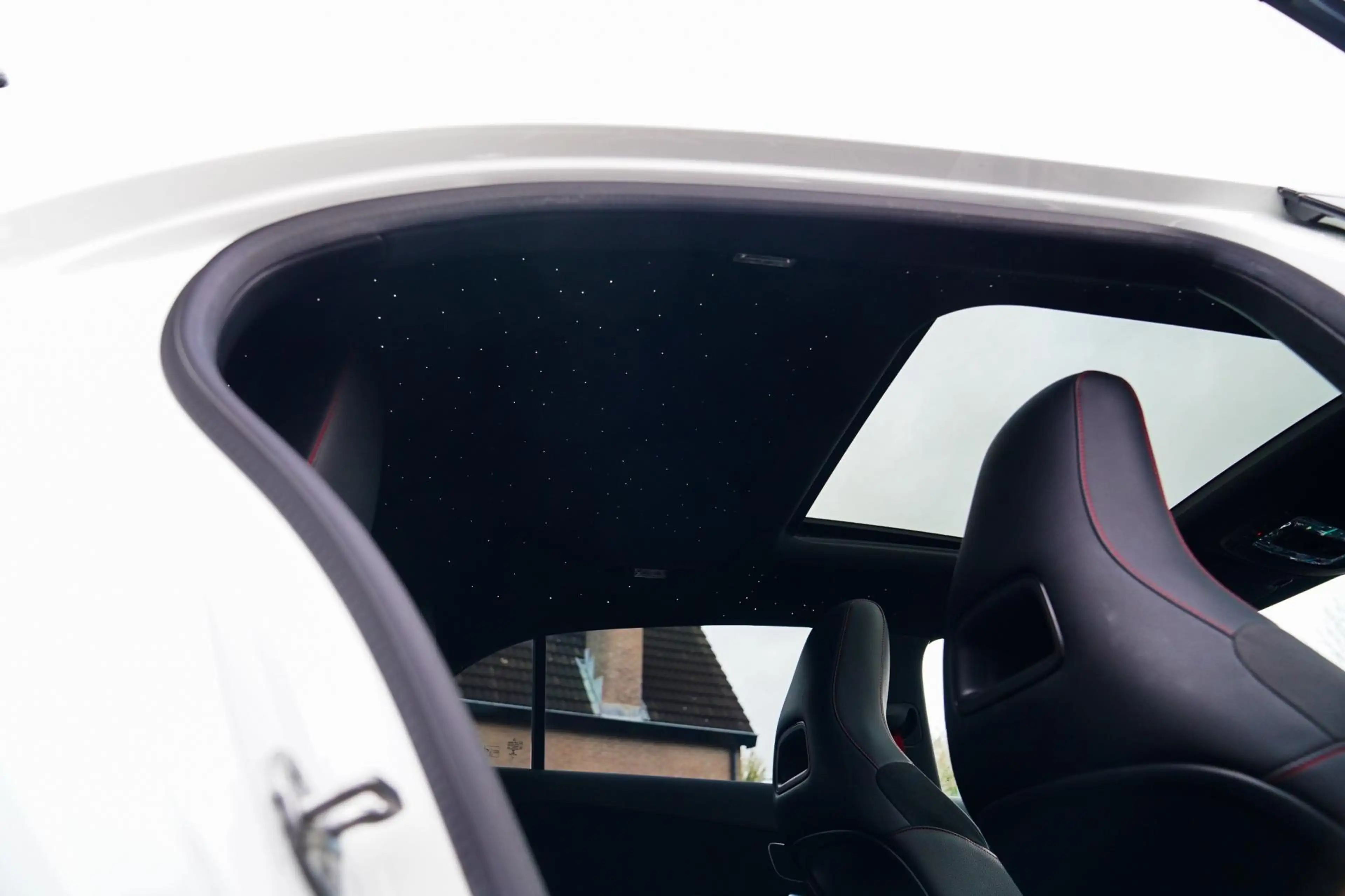 Mercedes-Benz A 45 AMG 4MATIC+ Premium Plus | Panorama | Sterrenhemel | S — photo 5