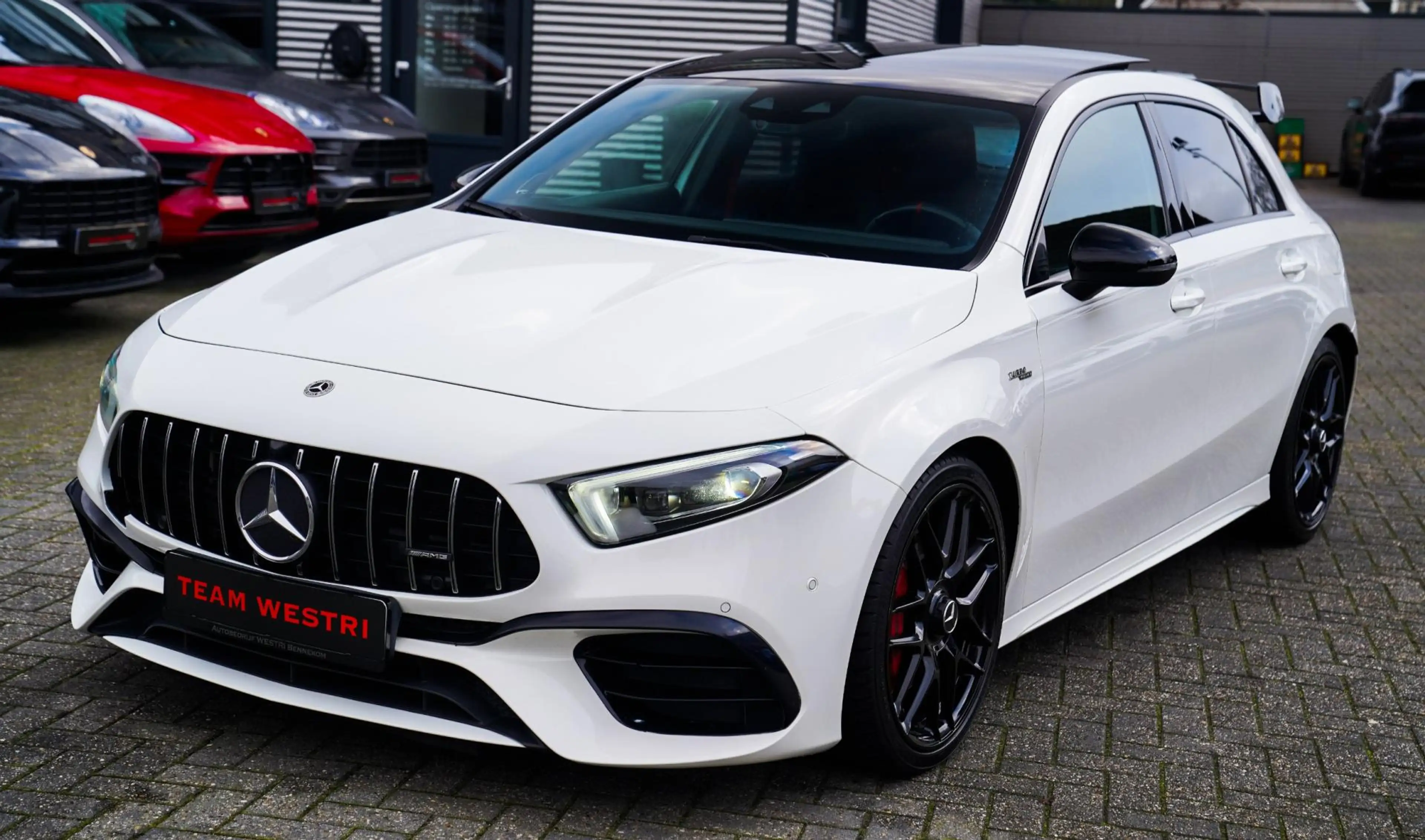 Mercedes-Benz A 45 AMG 4MATIC+ Premium Plus | Panorama | Sterrenhemel | S — photo 9