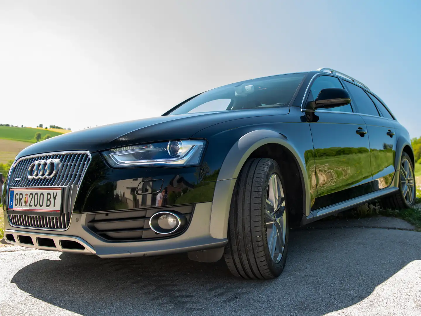 Audi A4 allroad 2.0 TDI clean diesel (110kW) Schwarz - 1