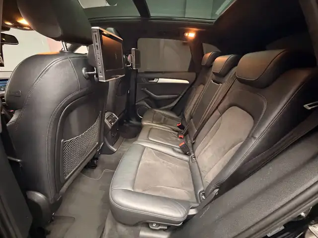 Audi SQ5 view 24
