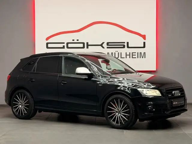 Audi SQ5 view 4