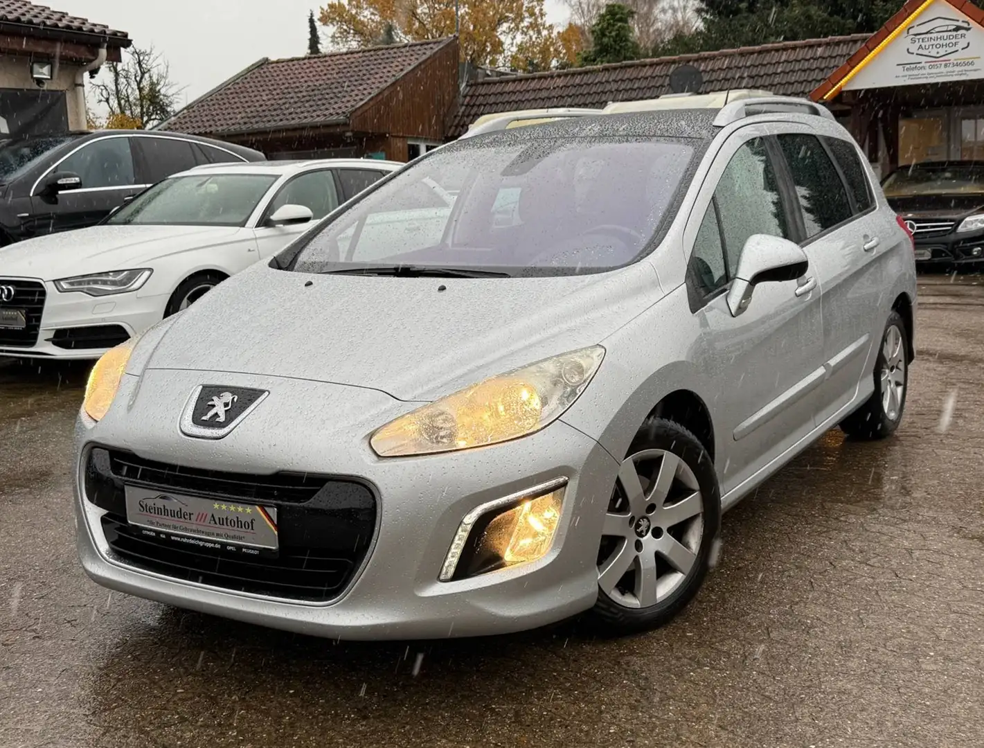 Peugeot 308 Business-Line Navi, PDC, Klima, Pano Šedá - 1