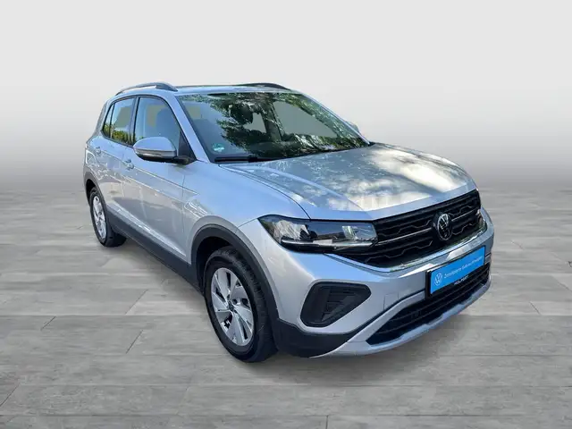 Volkswagen T-Cross view 6