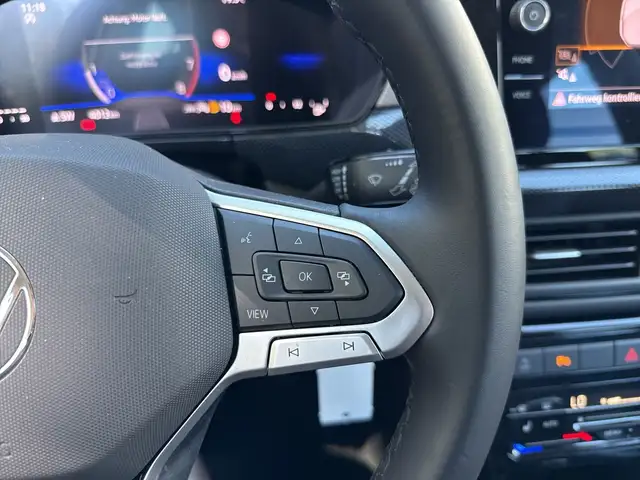 Volkswagen T-Cross view 17
