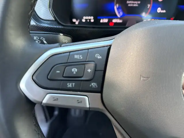 Volkswagen T-Cross view 16