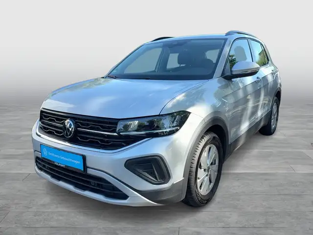 Volkswagen T-Cross view 2
