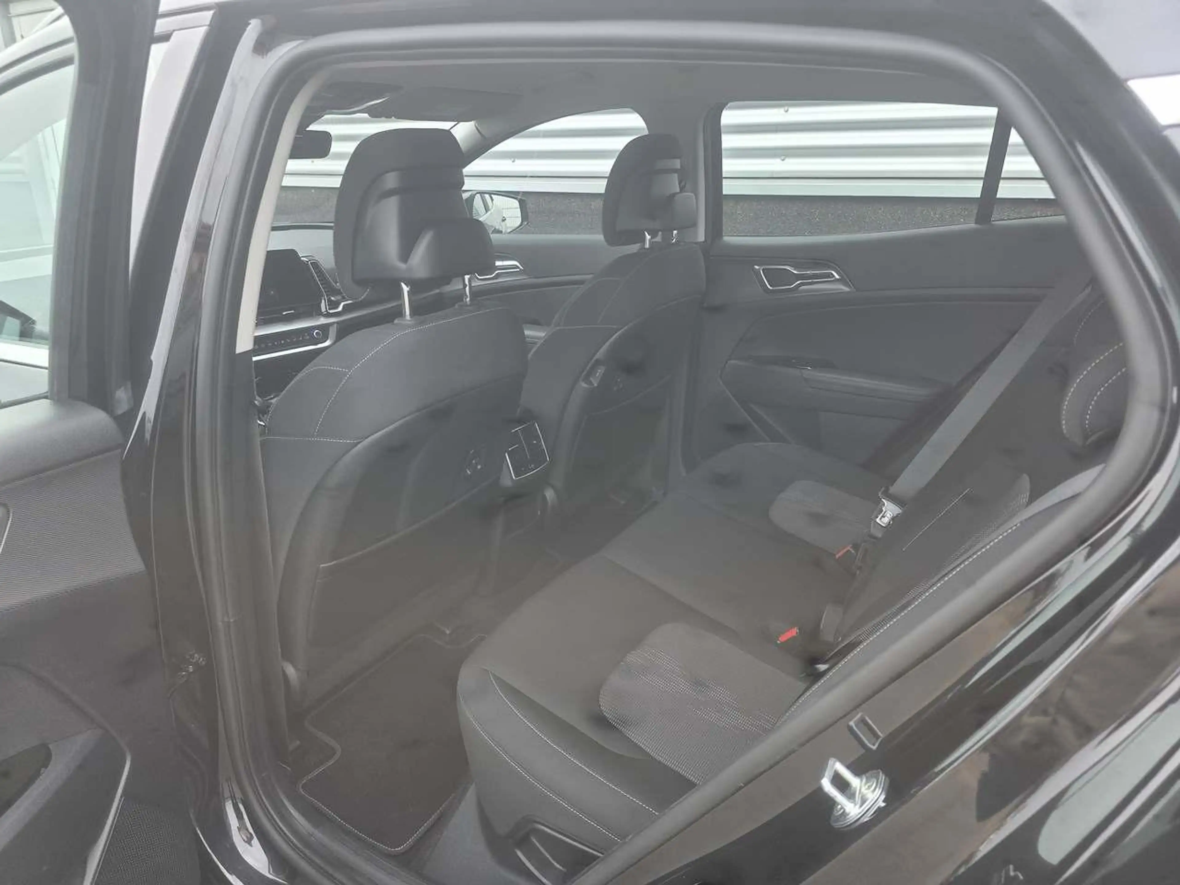 Kia Sportage 1.6 T-GDi Plug-in Hybrid AWD DynamicLine NL-auto, — photo 12