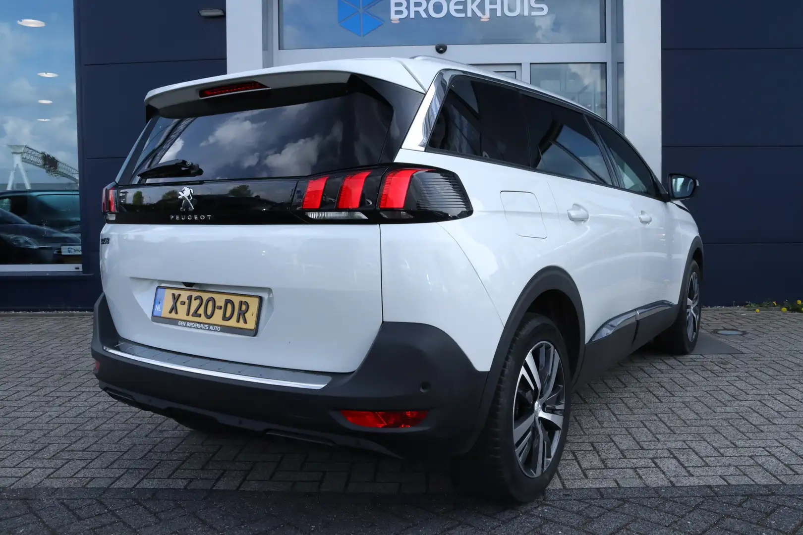 Peugeot 5008 1.2 Allure Pack Business | 2 stoelen op derde rij Blanc - 2