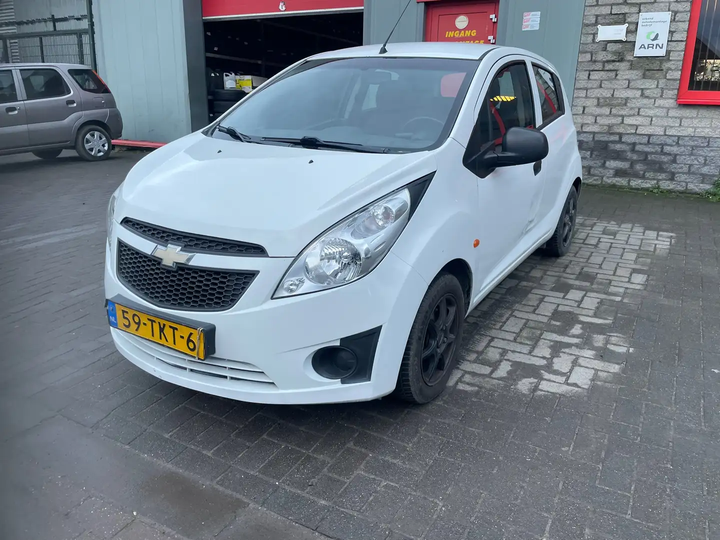 Chevrolet Spark 1.0 16V LS Bi-Fuel Wit - 1