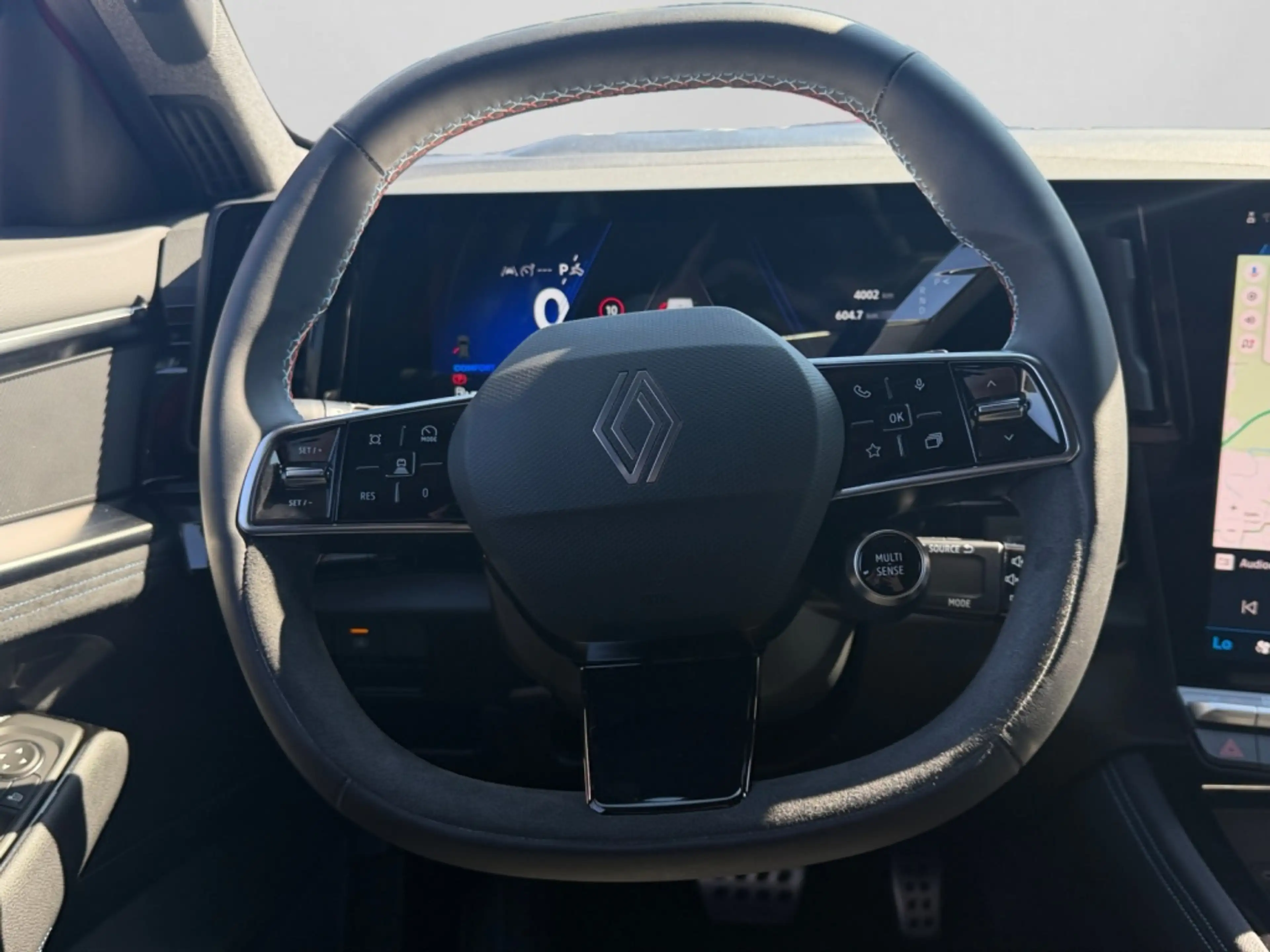 Renault Austral 1.3 Esprit Alpine LED|NAVI|LEDER|ACC|HUD — photo 13