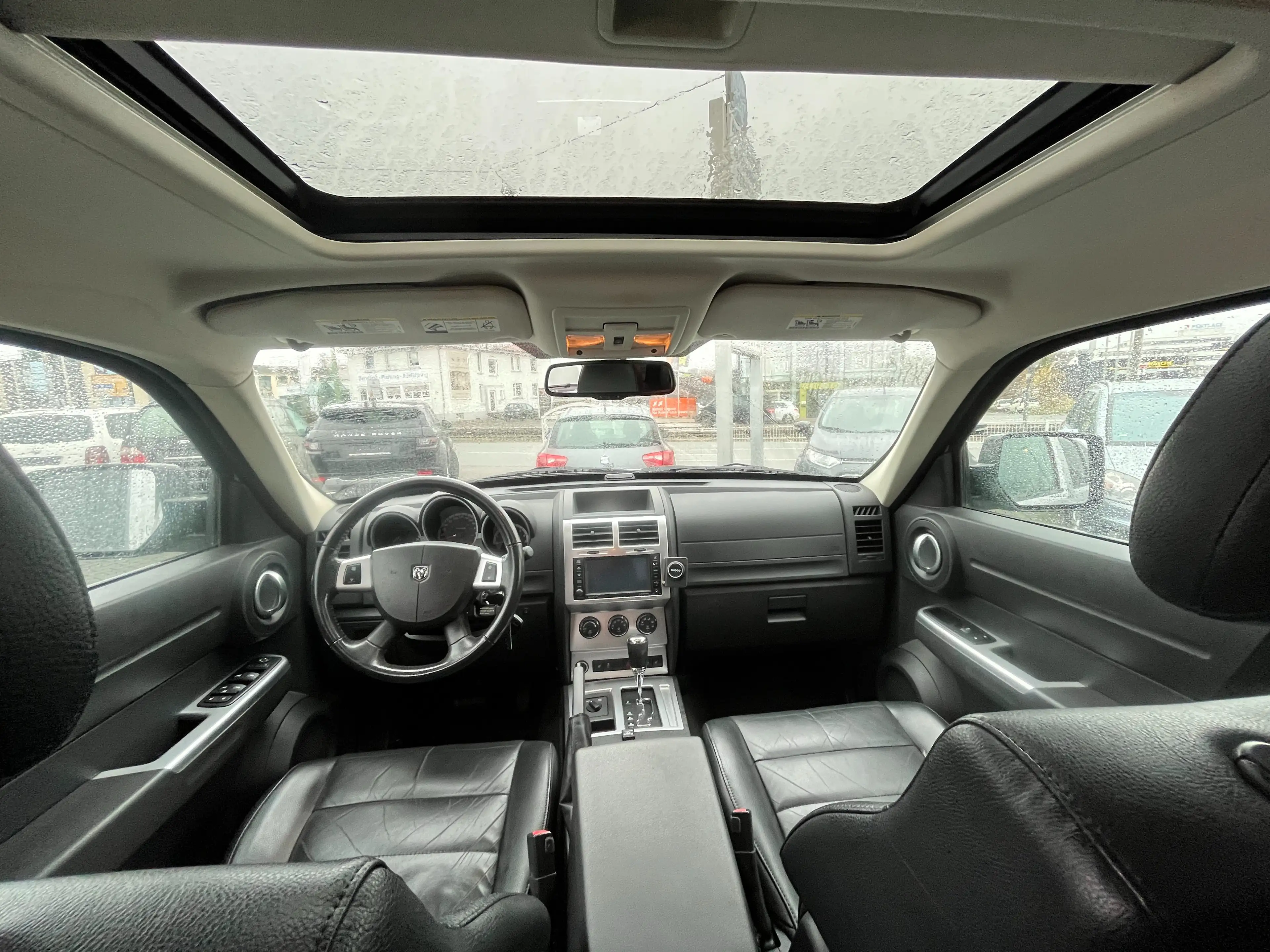 Dodge Nitro Erdgas/4x4/SHZ/Klima/NAVI — photo 11