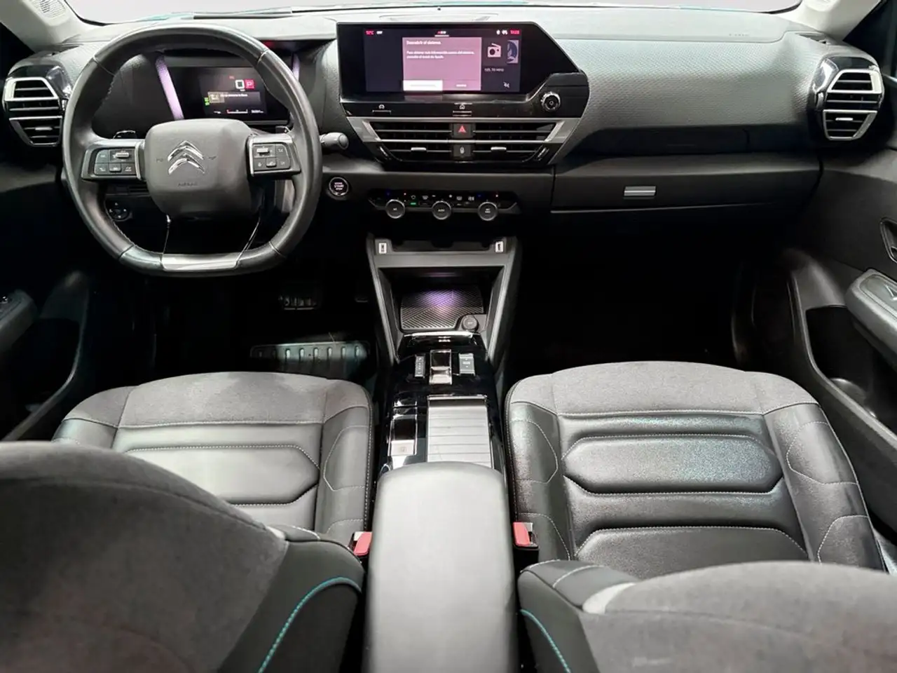 2024 Citroen C4 1.2 PureTech Max S&S EAT8 130, photograph 8