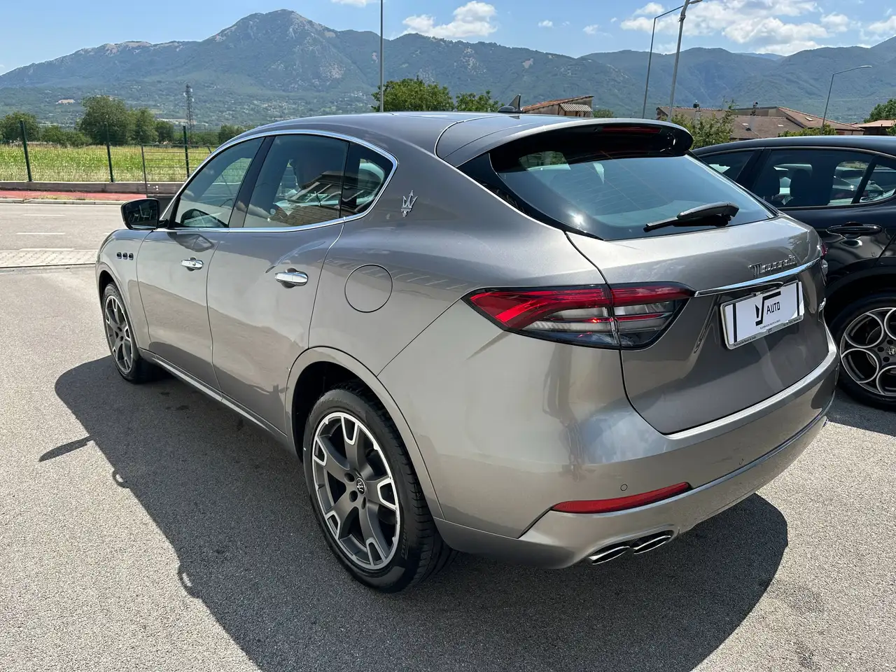 Maserati Levante 2022