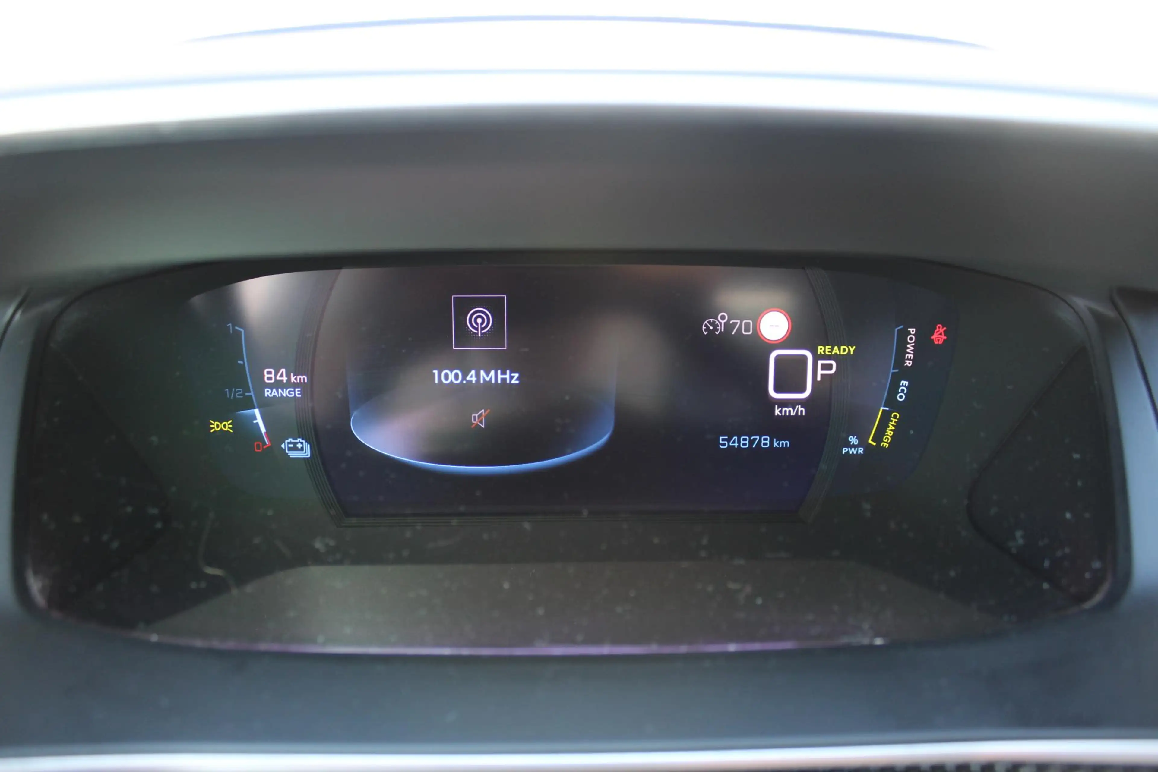 Peugeot e-2008 EV Allure Pack 50 kWh Navi by App | Camera | Cruis — photo 7