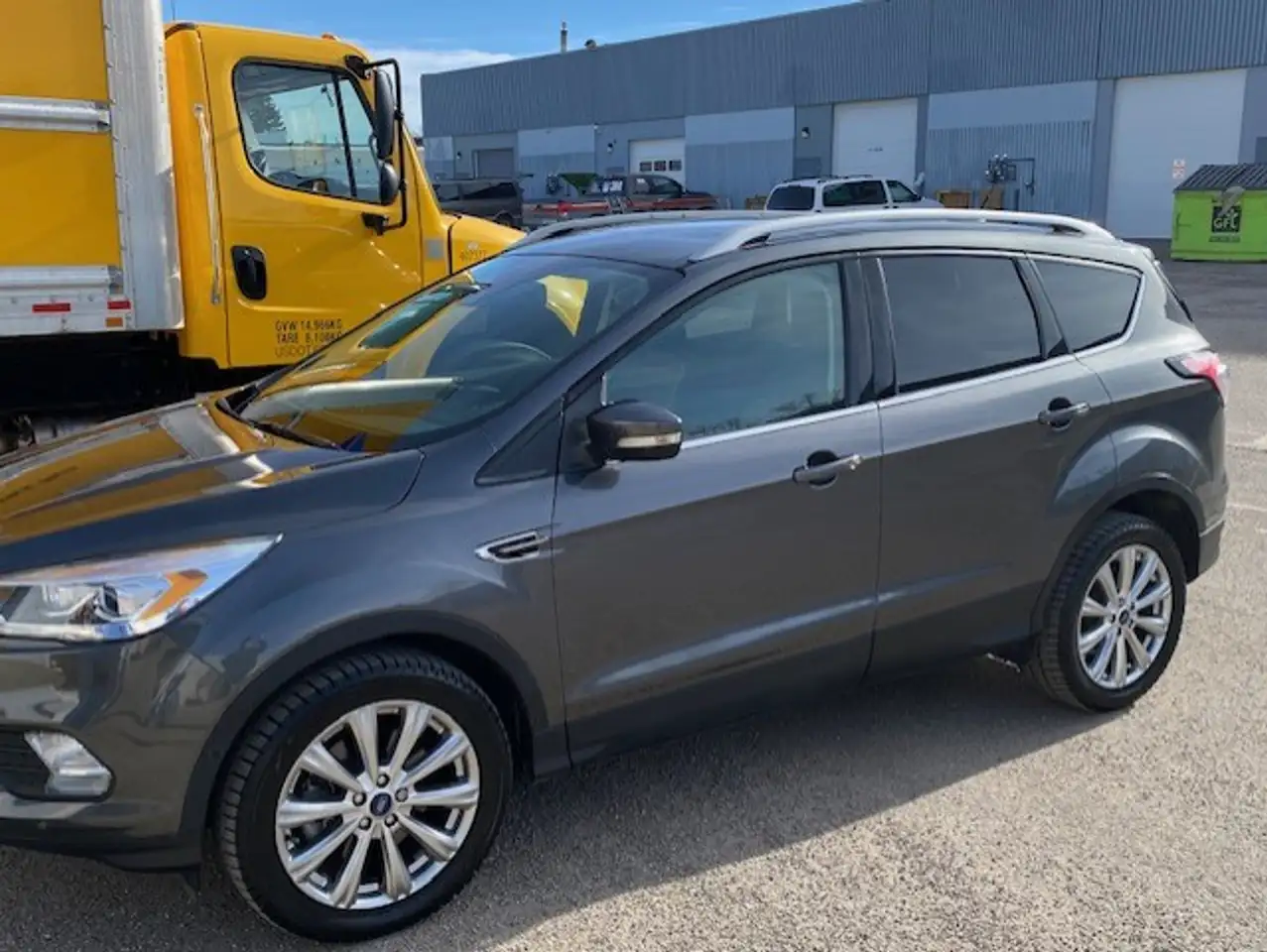 Ford Escape снимка Ford Escape