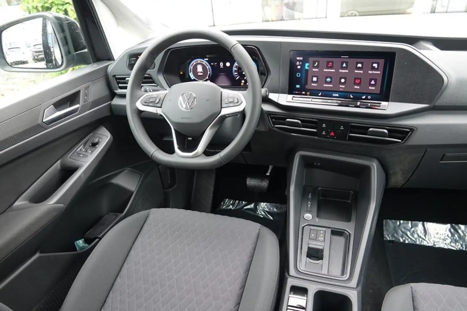 Volkswagen Caddy LIFE DSG UPE: 41.750 EUR* Schwarz - 1
