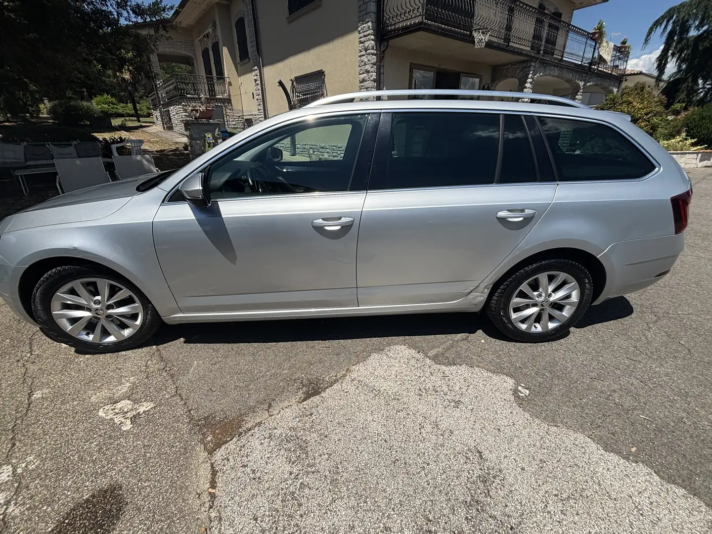 Skoda Octavia Wagon 1.5 g-tec Executive 130cv dsg Silver - 2