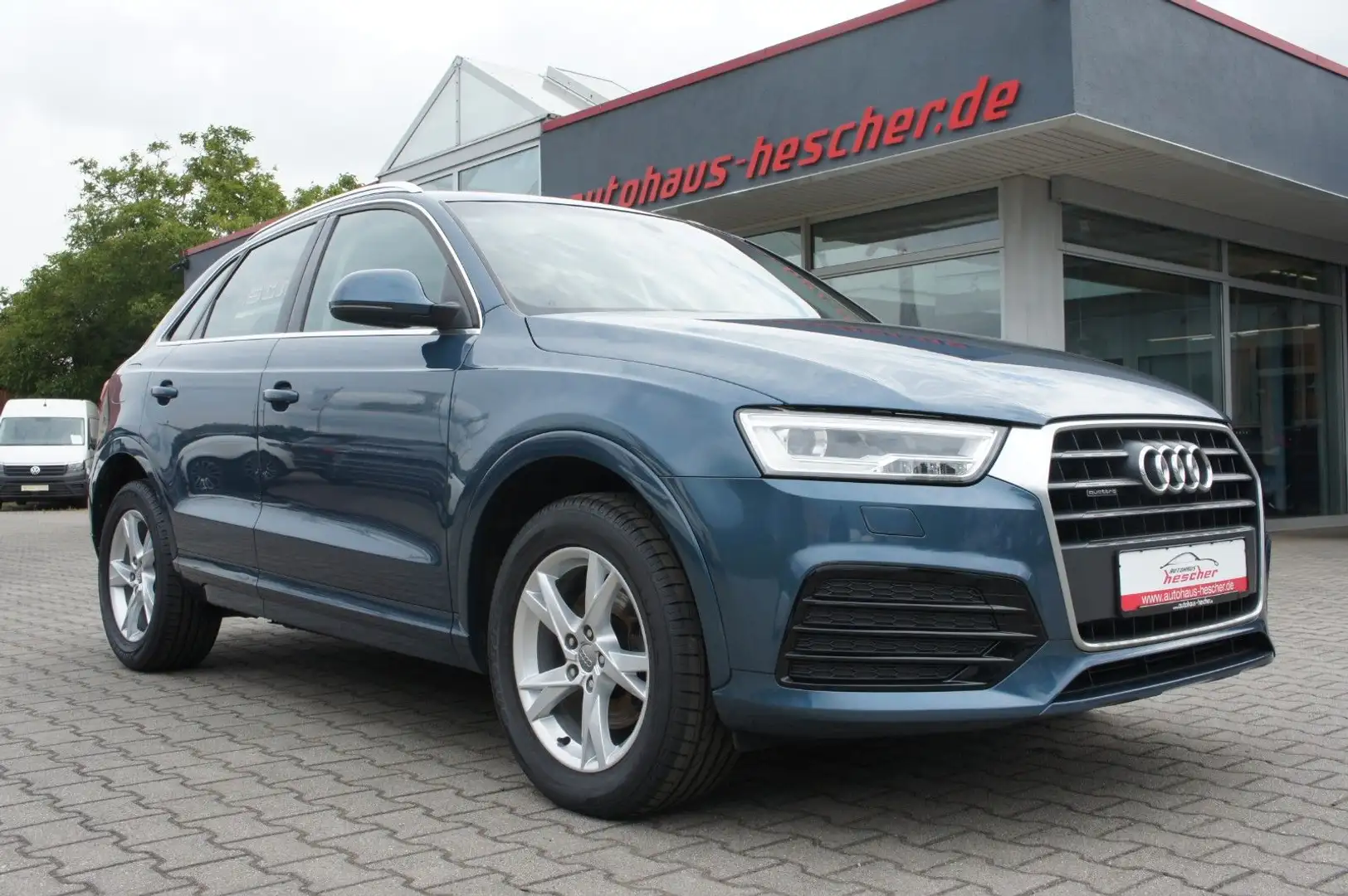 Audi Q3 sport 2.0 TDI quattro S-tronic *LED*NAVI*AHK* Blau - 2