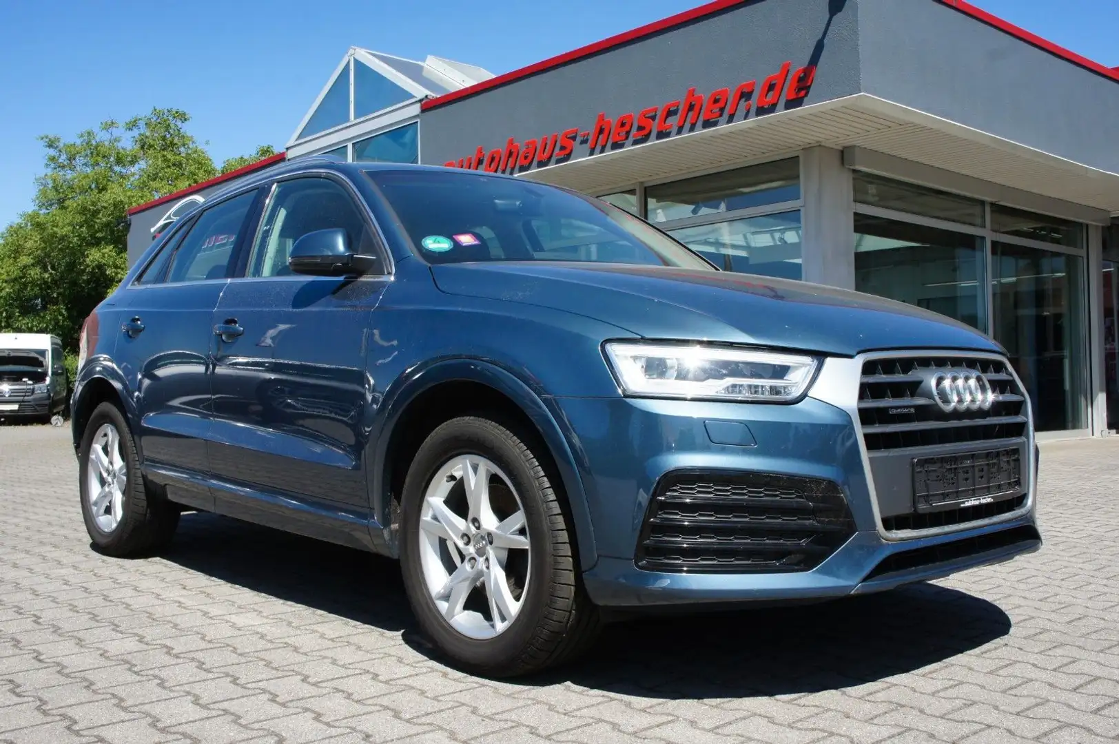 Audi Q3 sport 2.0 TDI quattro S-tronic *LED*NAVI*AHK* Blue - 2
