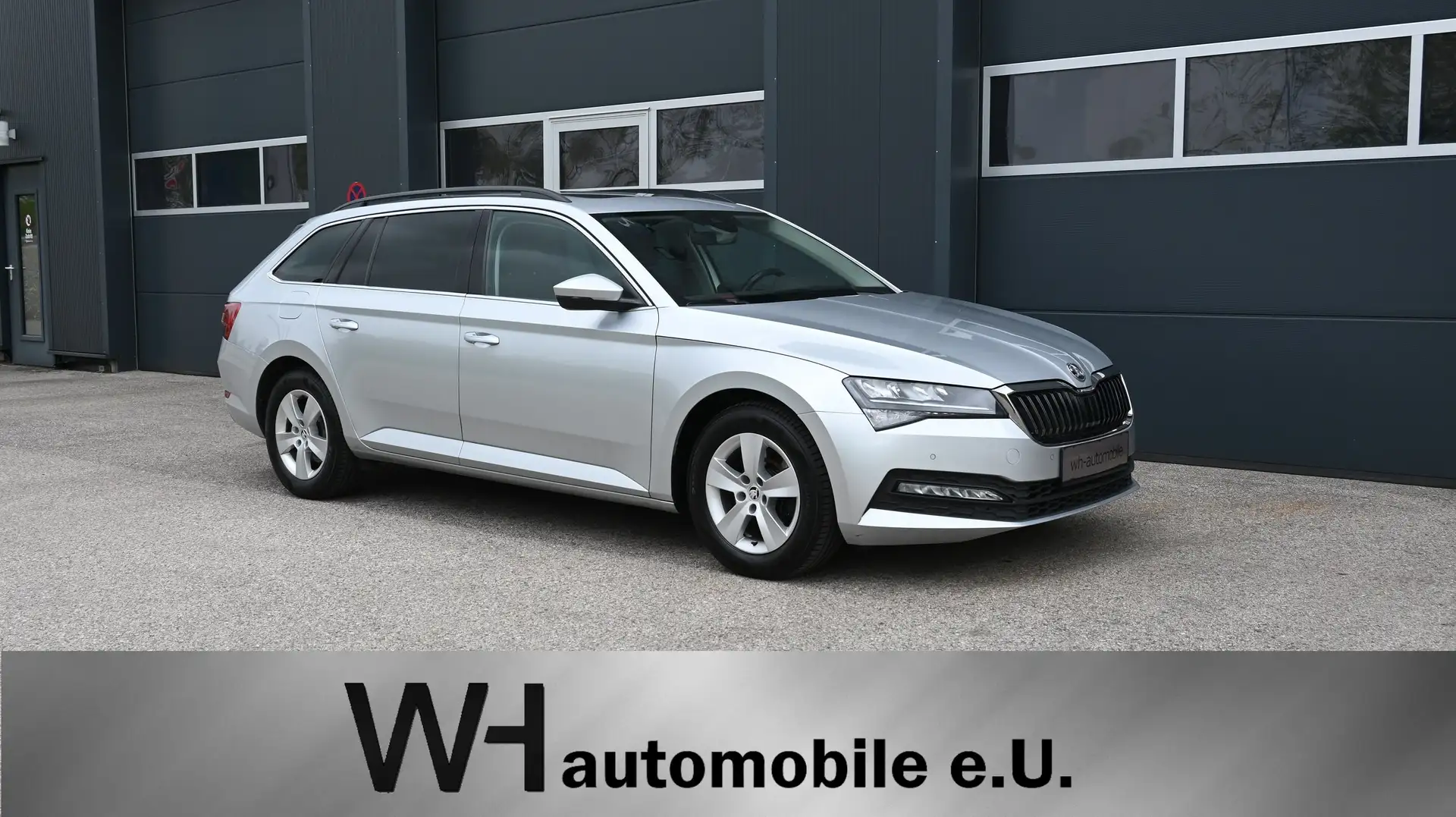 Skoda Superb Kombi 2,0 TDI / PANO / RFK / ACC / MFL / SH / Silber - 1