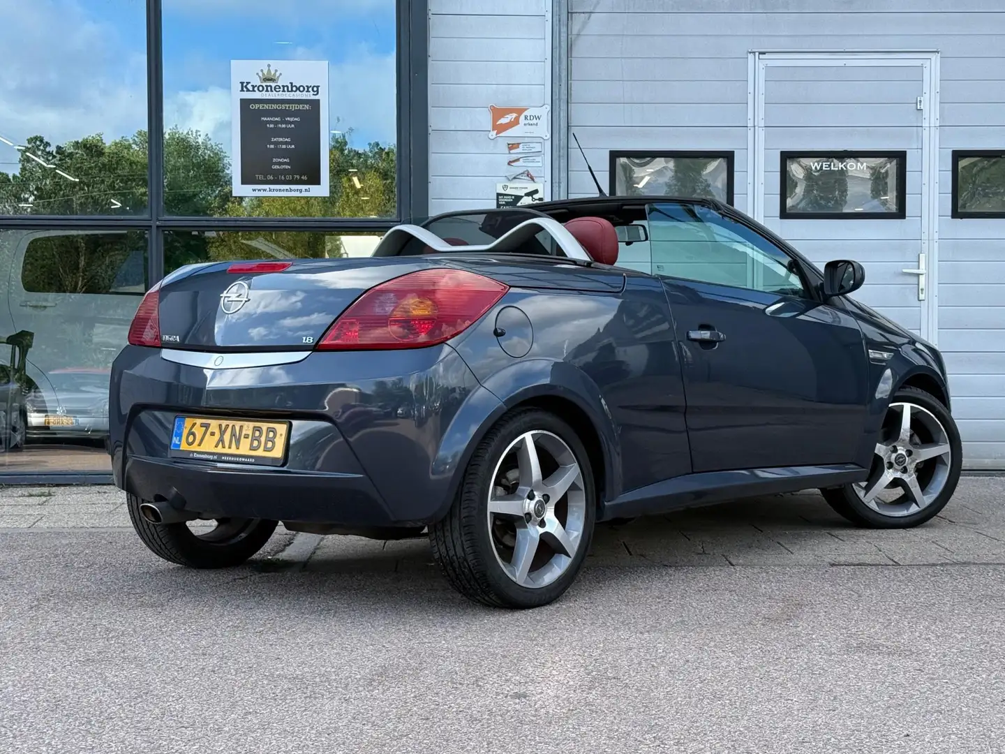 Opel Tigra TwinTop 1.8-16V Temptation, AIRCO, NAP Gris - 2