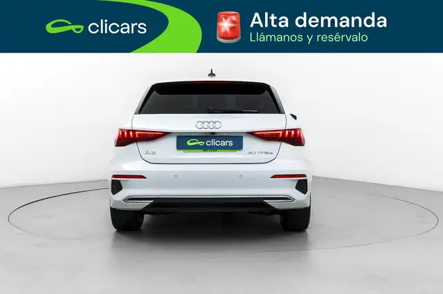 Audi A3 view 4